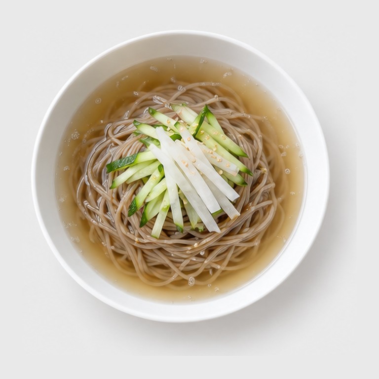 Nouilles froides de Pyongyang façon naengmyeon végétarien