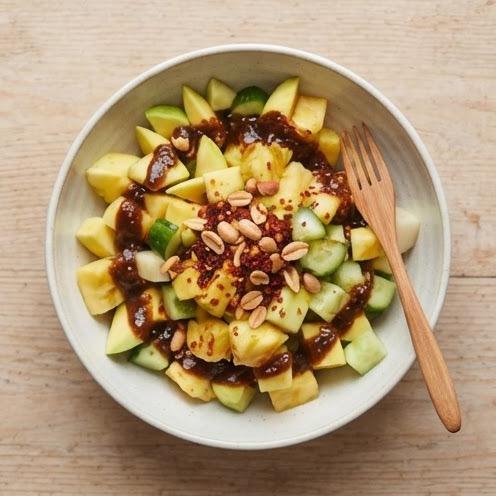 Salade de fruits épicée façon rujak (Indonésie)