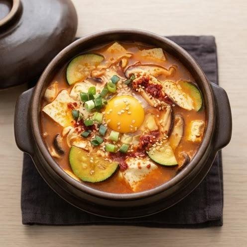 Soupe de tofu soyeux façon sundubu jjigae végétarien